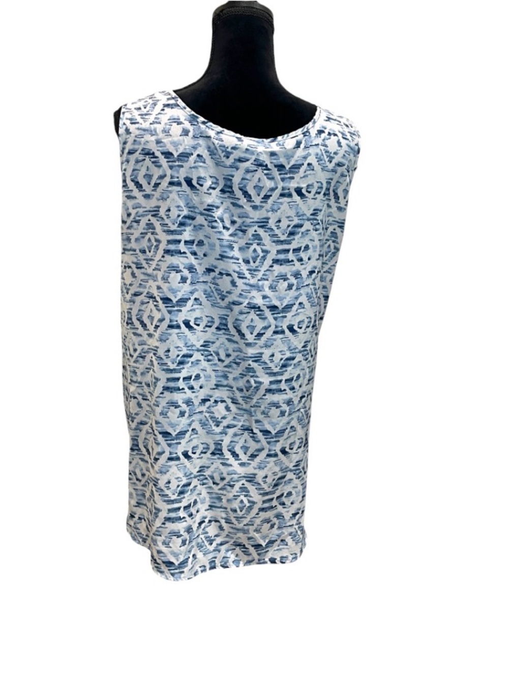 Faded Glory Blue & White Patterned Sleeveless Blouse - Picture 4 of 6